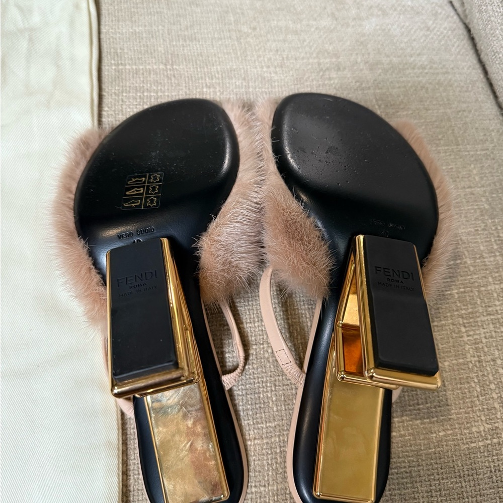 Fendi Women's Fur Mules - Cream and Gold - Picture 4 of 5